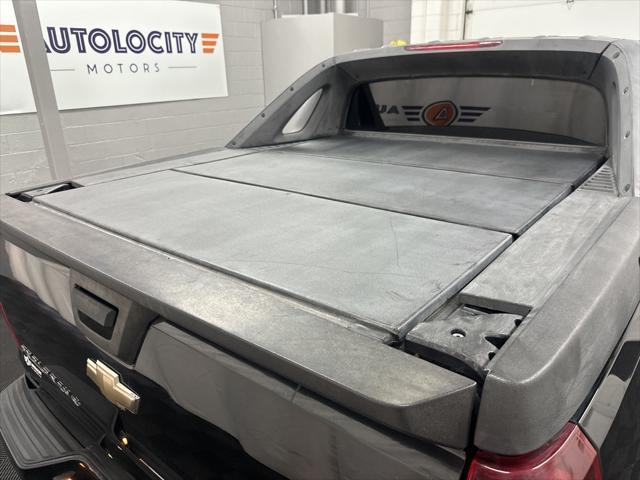 used 2008 Chevrolet Avalanche car, priced at $9,000