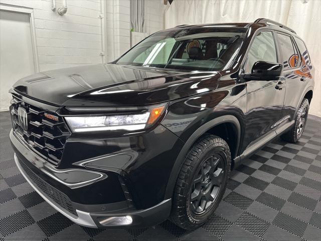 used 2025 Honda Pilot car, priced at $39,500