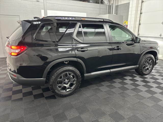 used 2025 Honda Pilot car, priced at $39,500
