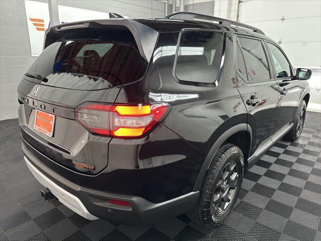 used 2025 Honda Pilot car, priced at $39,500