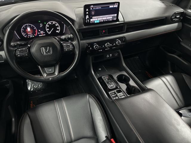 used 2025 Honda Pilot car, priced at $39,500