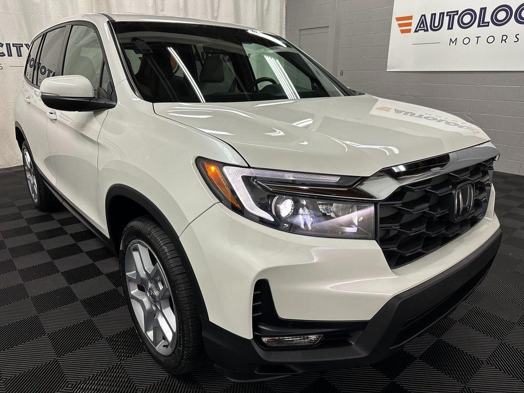 used 2025 Honda Passport car, priced at $31,500