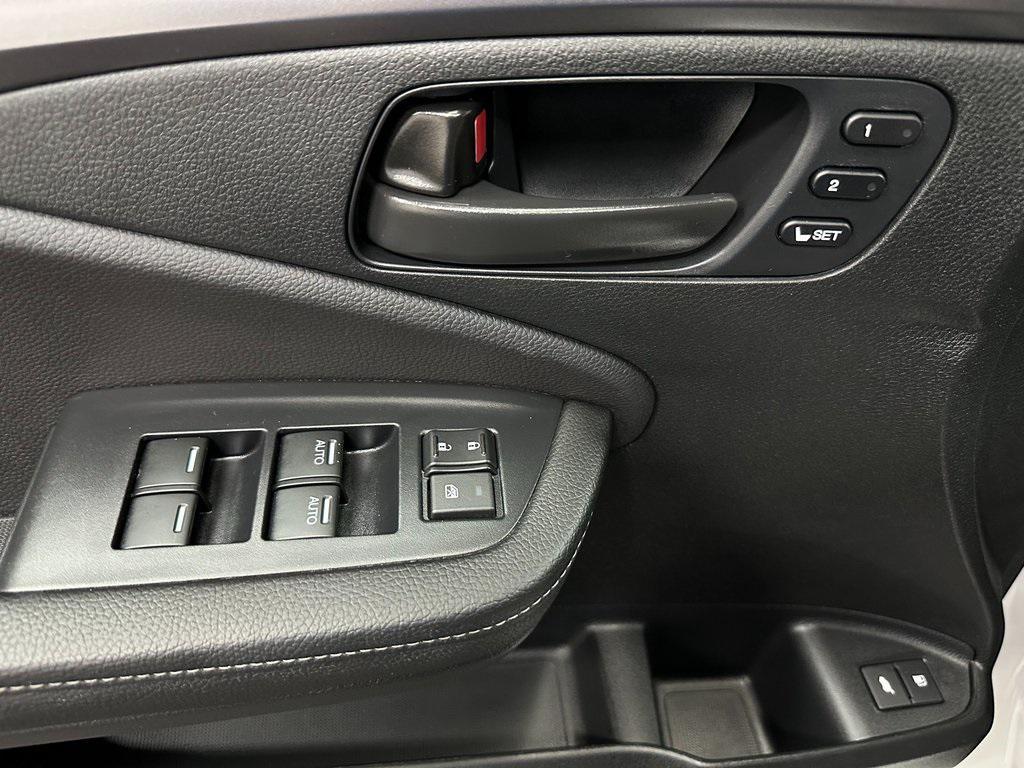 used 2025 Honda Passport car, priced at $31,500