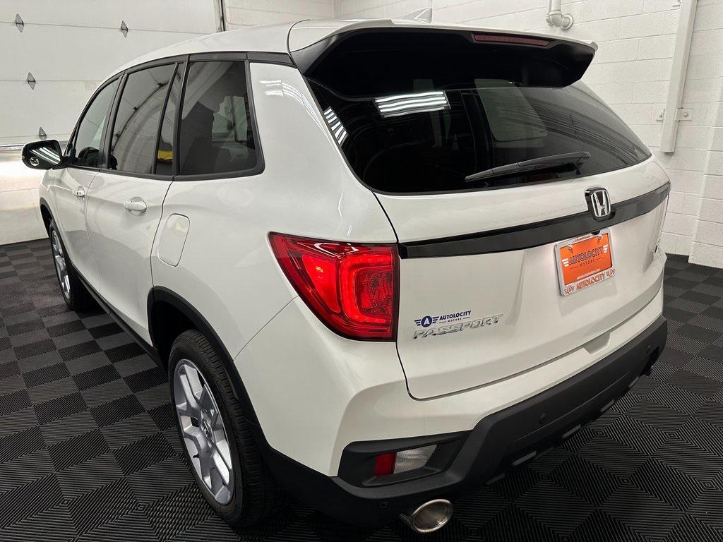 used 2025 Honda Passport car, priced at $31,500