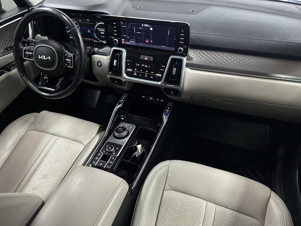 used 2022 Kia Sorento Plug-In Hybrid car, priced at $28,000