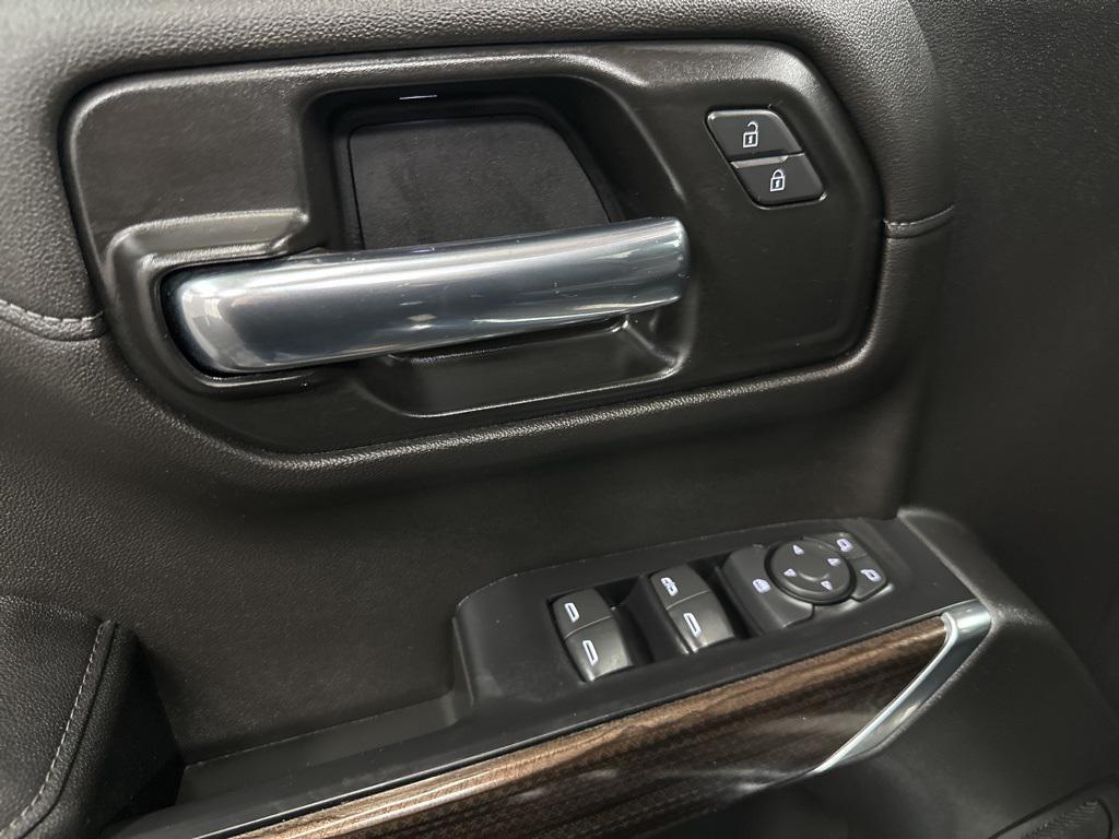 used 2021 Chevrolet Silverado 1500 car, priced at $34,000