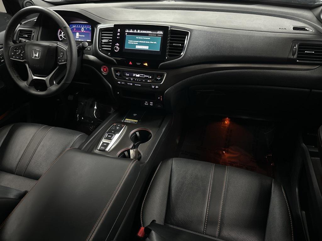 used 2025 Honda Passport car, priced at $34,500