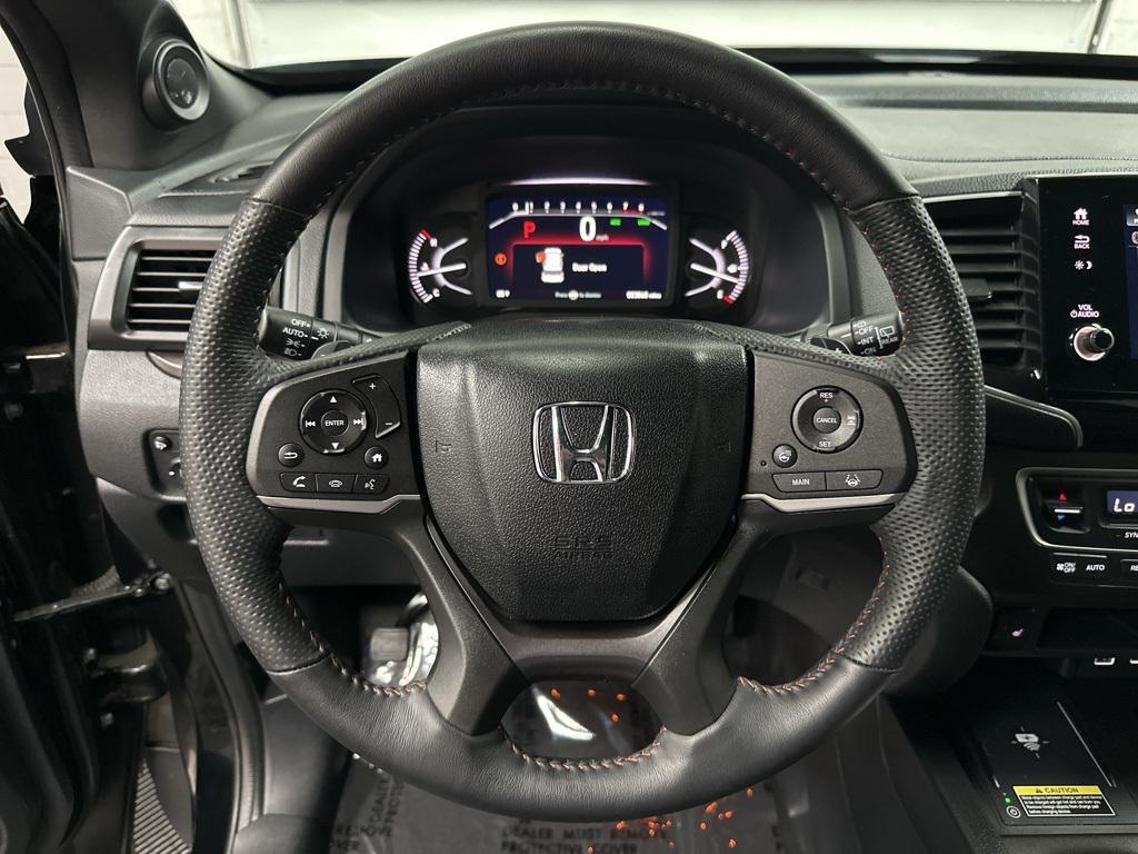 used 2025 Honda Passport car, priced at $34,500