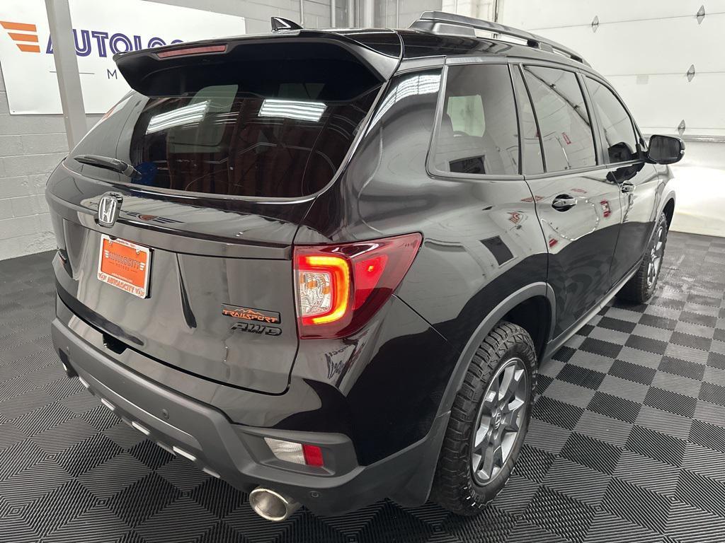 used 2025 Honda Passport car, priced at $34,500
