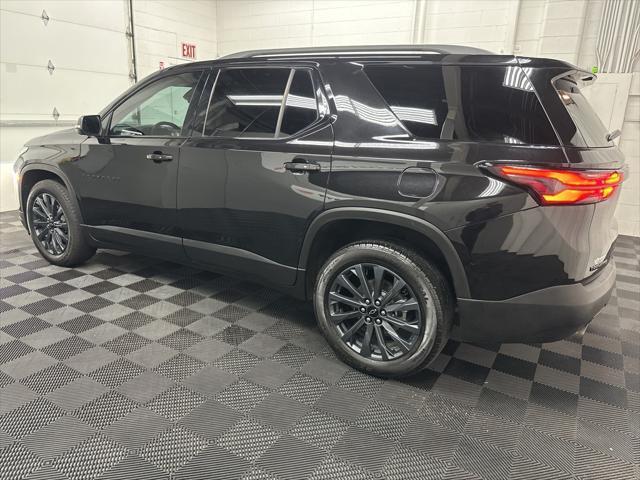 used 2023 Chevrolet Traverse car, priced at $33,000
