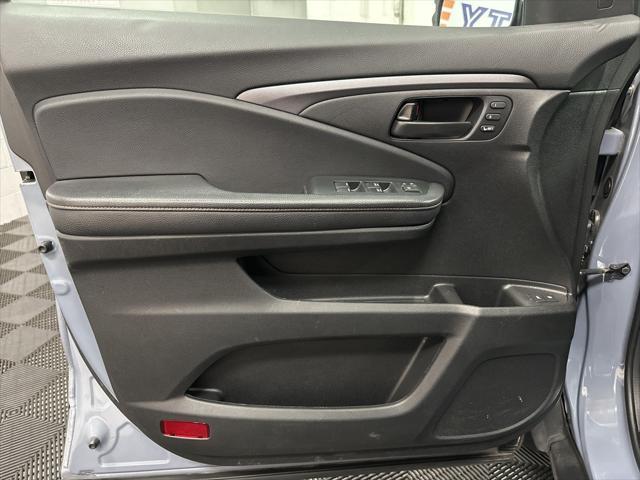 used 2022 Honda Pilot car, priced at $28,000