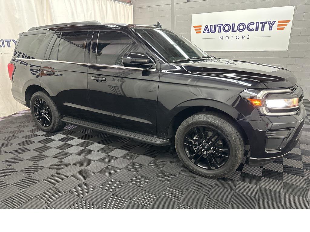 used 2024 Ford Expedition car, priced at $40,500