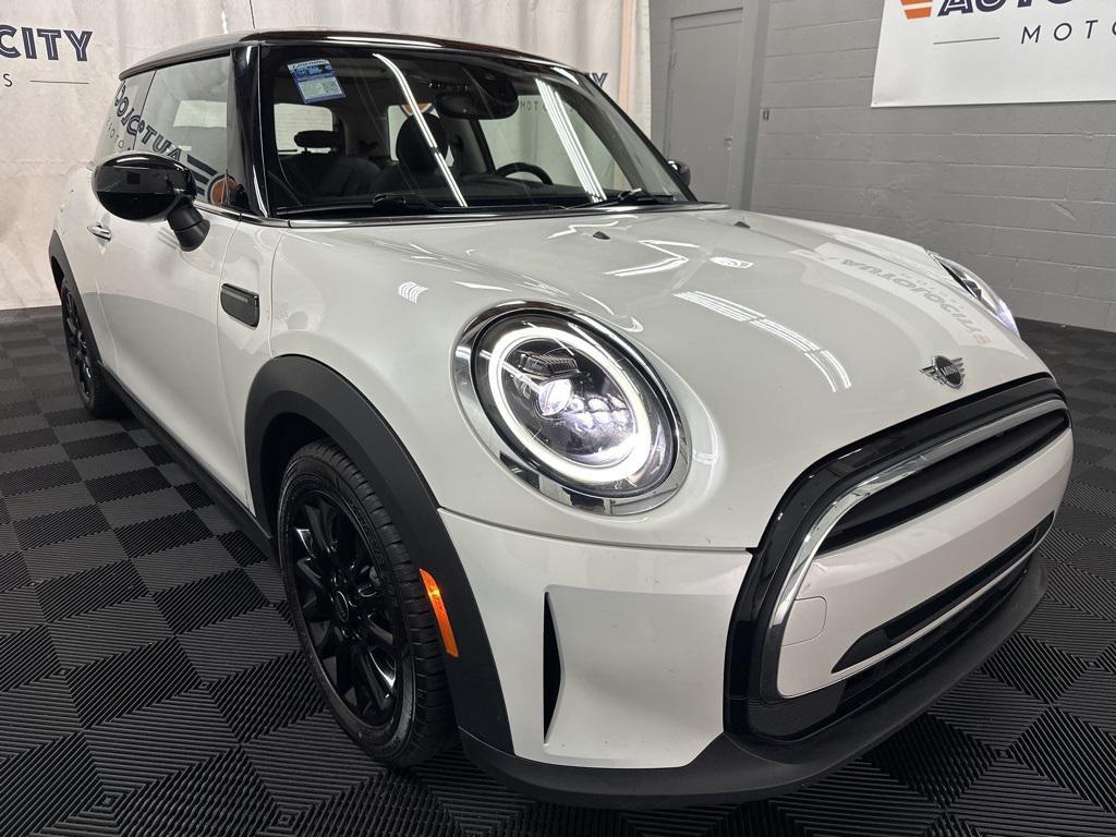 used 2023 MINI Hardtop car, priced at $22,000