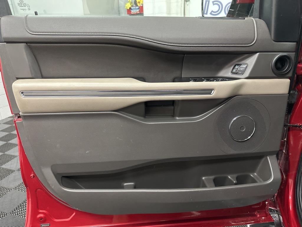 used 2020 Ford Expedition car, priced at $32,000