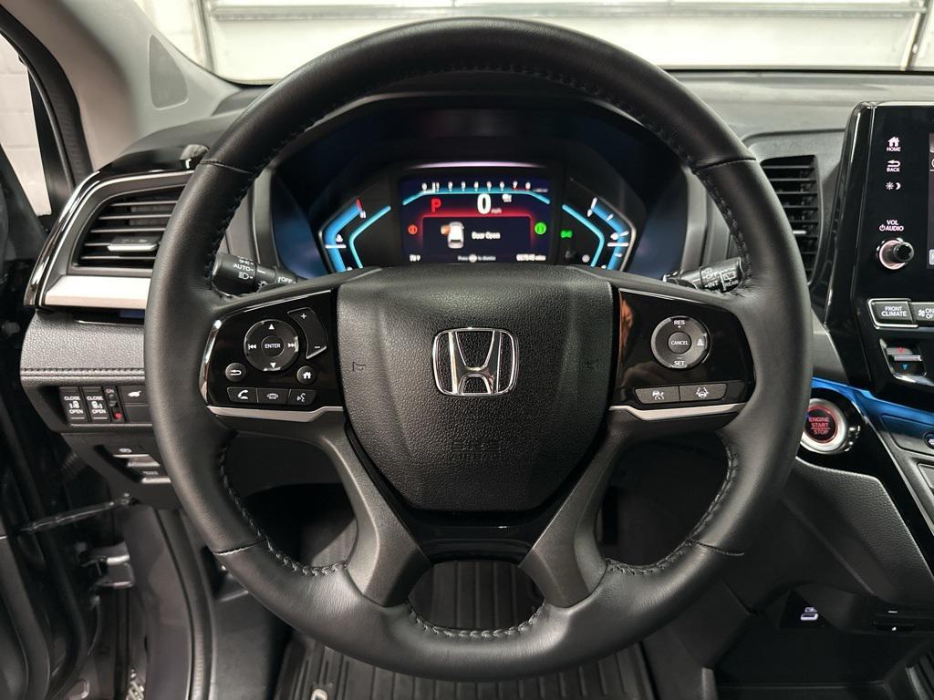used 2024 Honda Odyssey car, priced at $34,500
