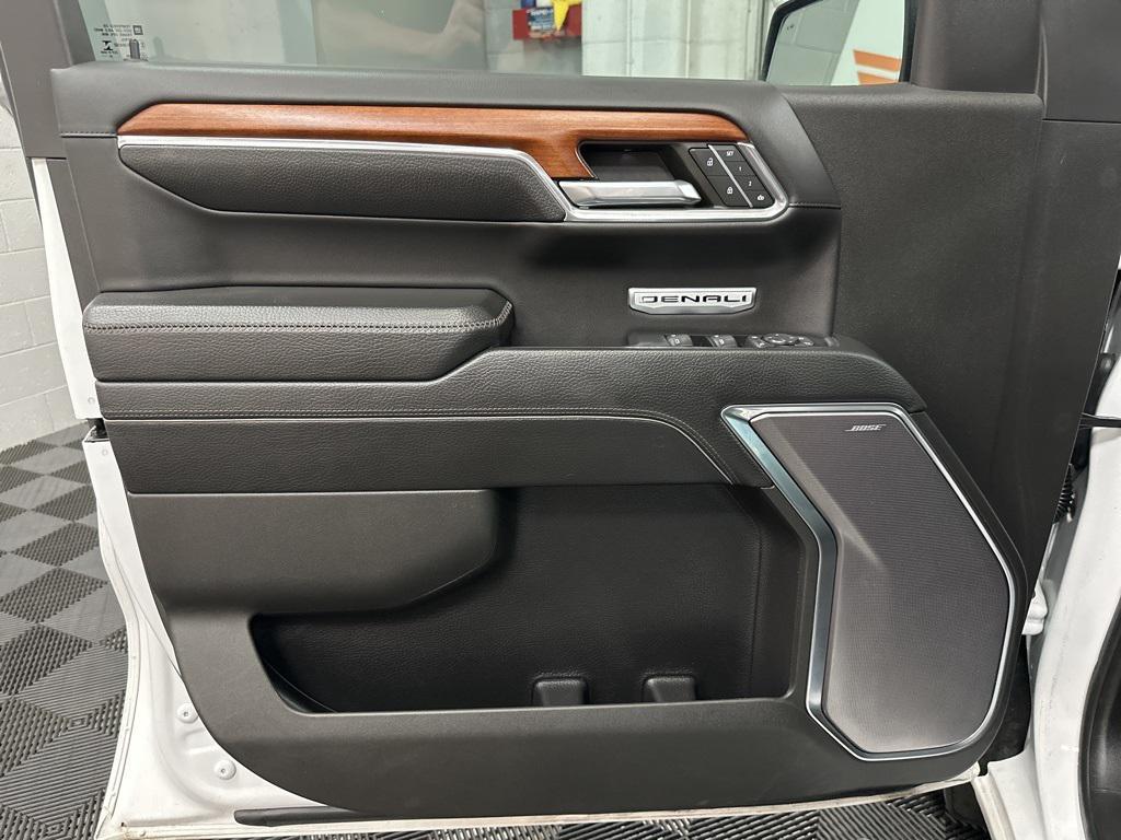 used 2022 GMC Sierra 1500 car, priced at $41,500