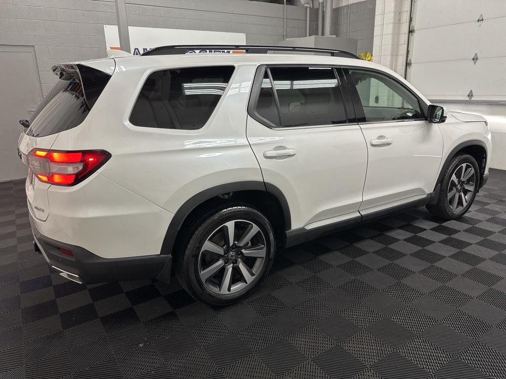 used 2024 Honda Pilot car, priced at $38,000