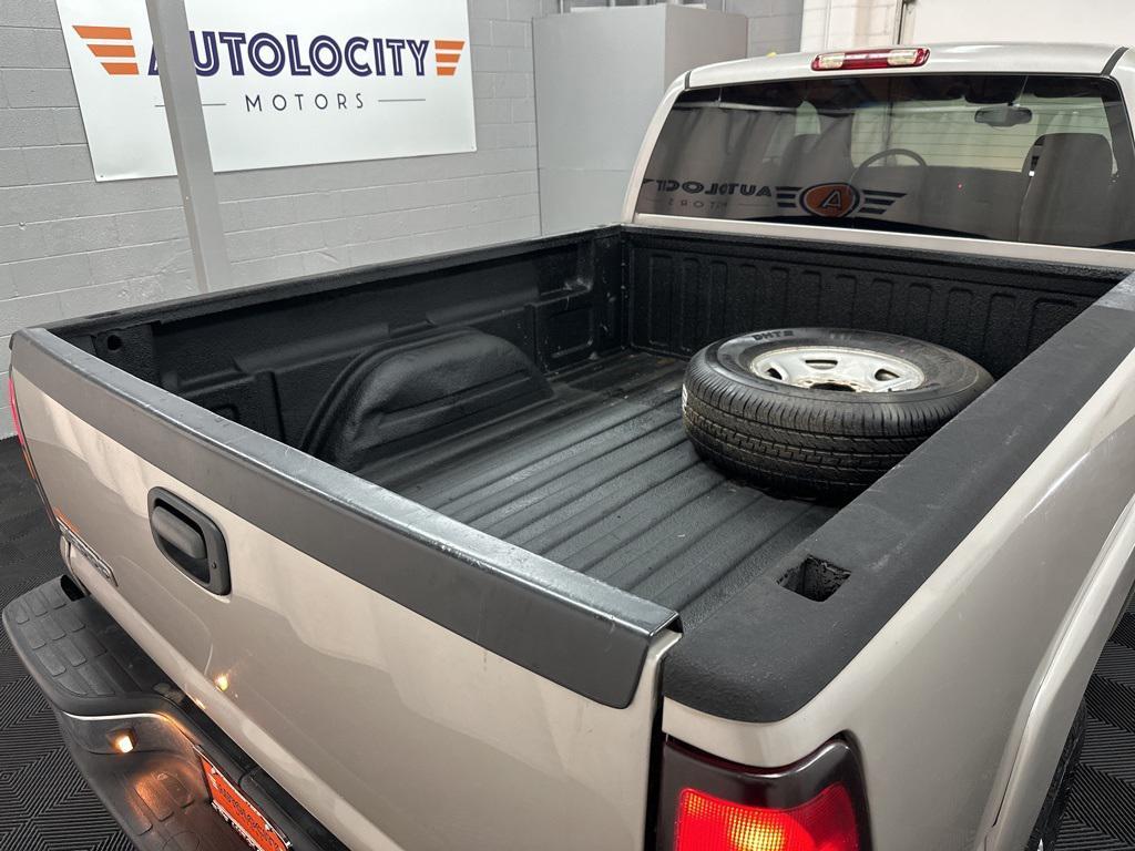 used 2004 GMC Sierra 2500 car, priced at $11,500