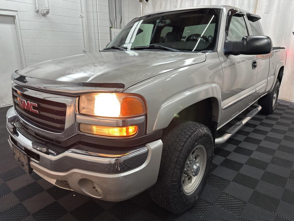 used 2004 GMC Sierra 2500 car, priced at $11,500