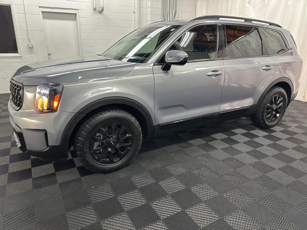 used 2024 Kia Telluride car, priced at $38,000