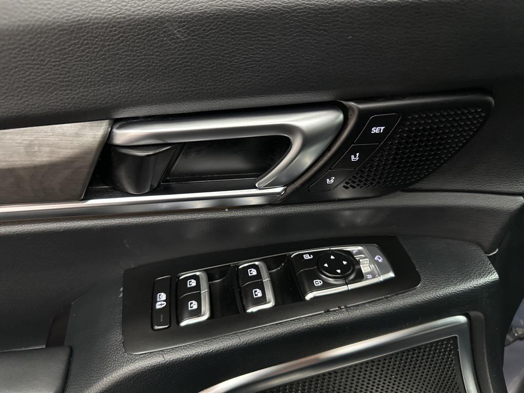 used 2024 Kia Telluride car, priced at $38,000