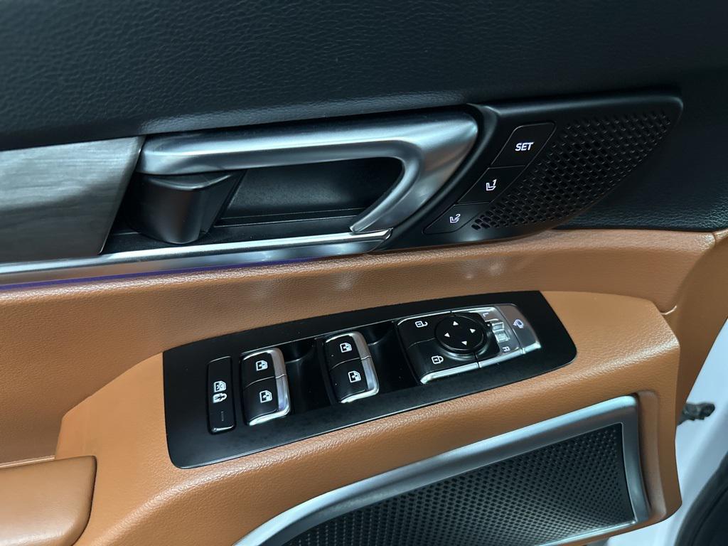 used 2025 Kia Telluride car, priced at $42,000