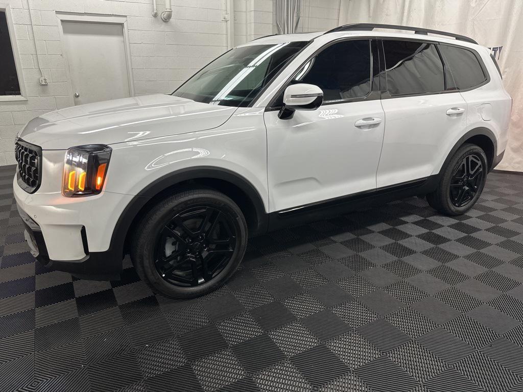 used 2025 Kia Telluride car, priced at $42,000