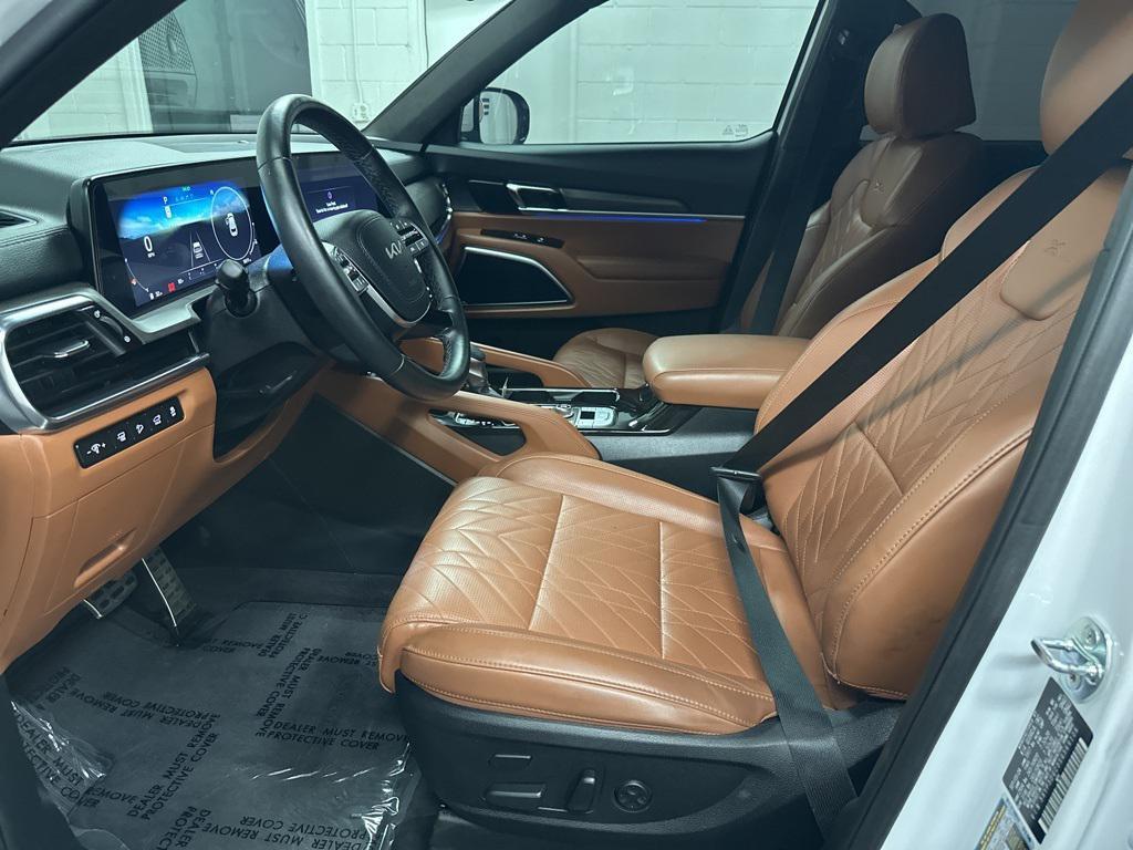 used 2025 Kia Telluride car, priced at $42,000