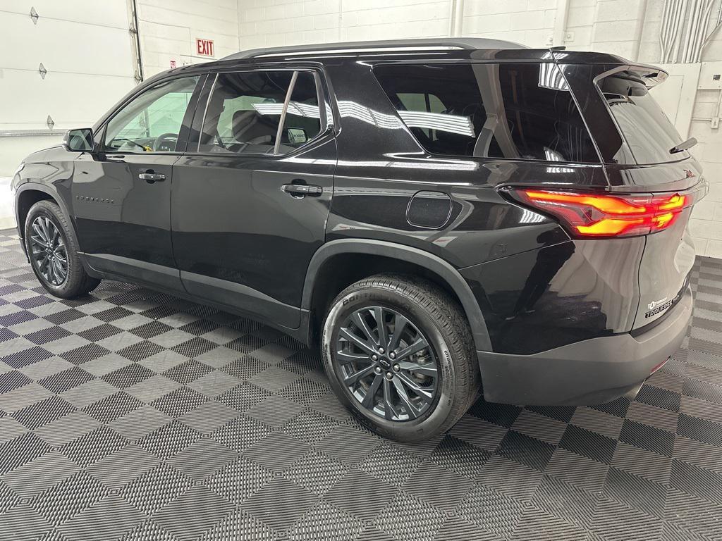 used 2023 Chevrolet Traverse car, priced at $32,495