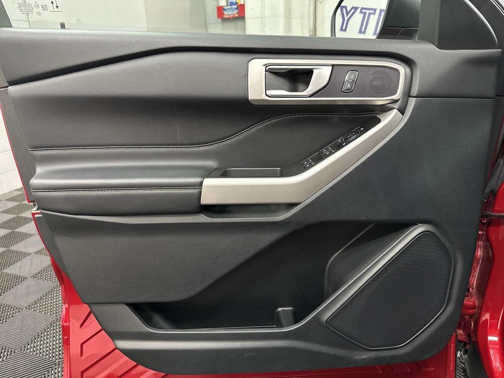 used 2024 Ford Explorer car, priced at $33,000