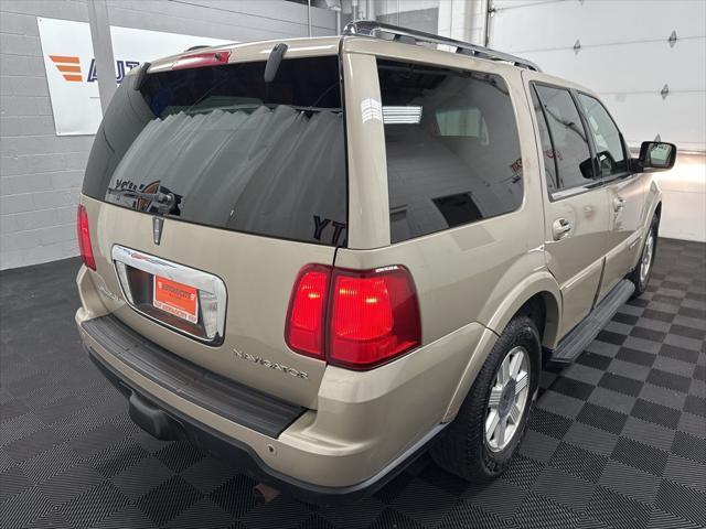 used 2006 Lincoln Navigator car, priced at $6,500