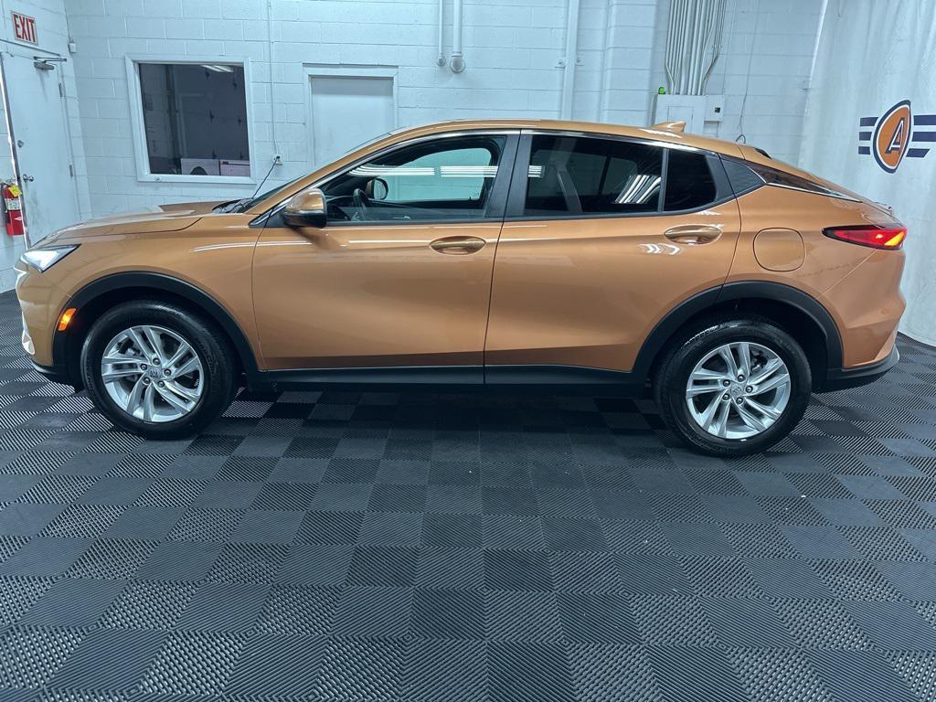 used 2025 Buick Envista car, priced at $18,500