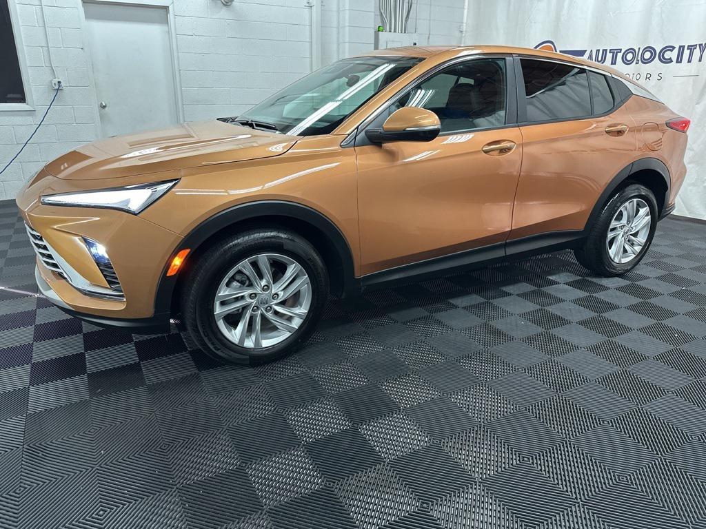 used 2025 Buick Envista car, priced at $18,500