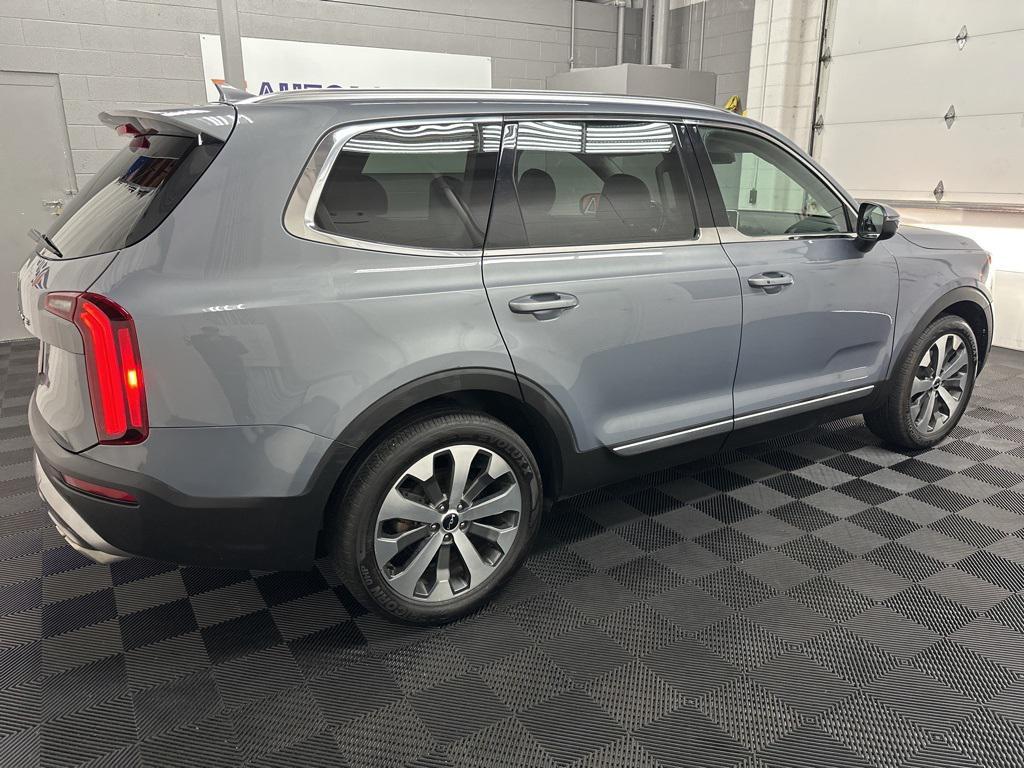 used 2022 Kia Telluride car, priced at $25,000
