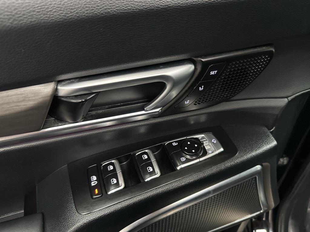used 2024 Kia Telluride car, priced at $37,000