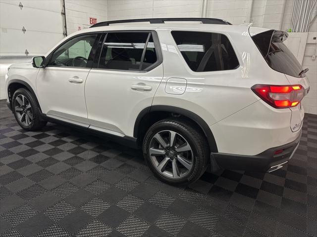 used 2025 Honda Pilot car, priced at $42,000