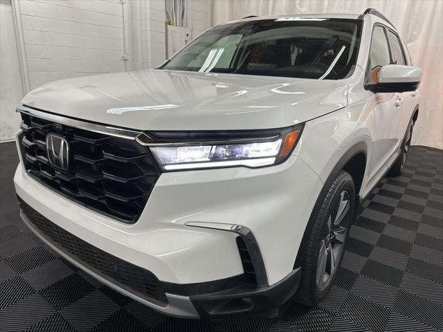 used 2025 Honda Pilot car, priced at $42,000