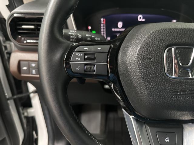 used 2025 Honda Pilot car, priced at $42,000