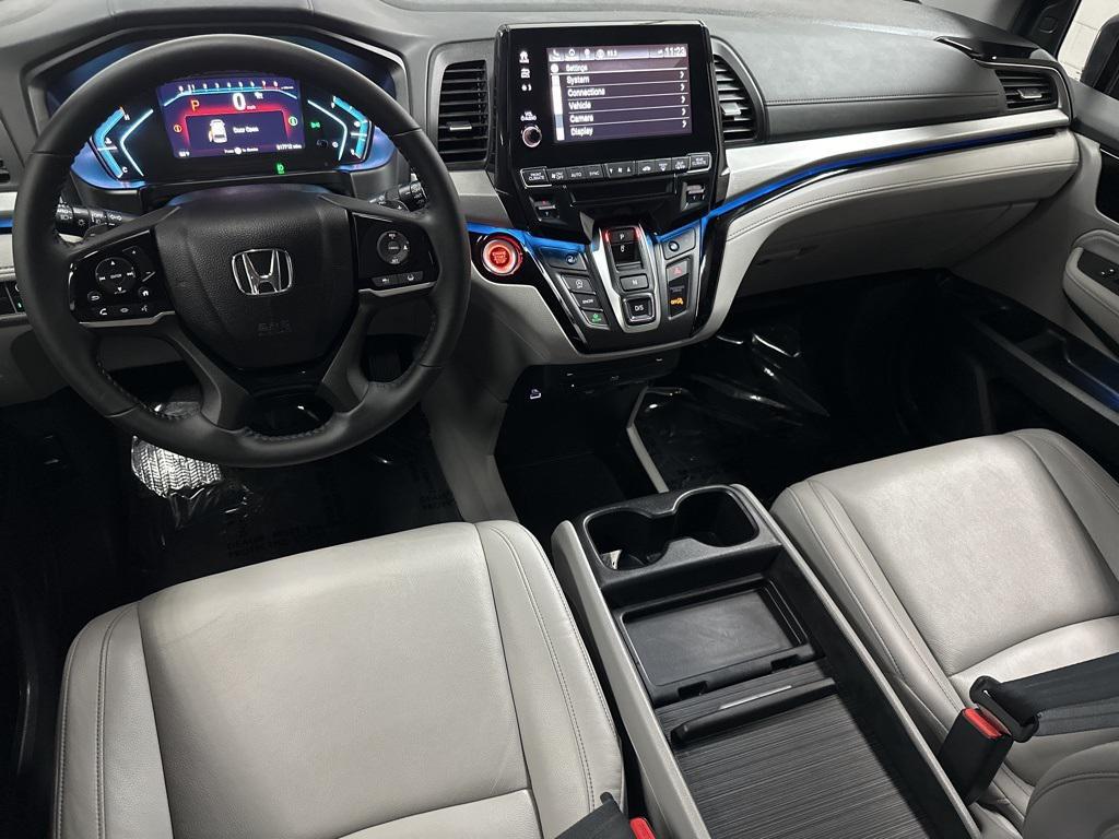 used 2024 Honda Odyssey car, priced at $34,000