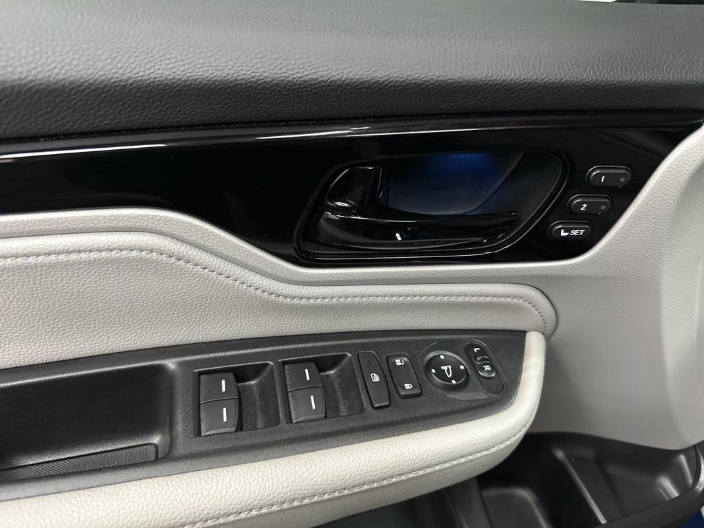 used 2024 Honda Odyssey car, priced at $34,000