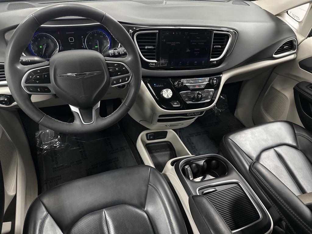 used 2023 Chrysler Pacifica car, priced at $21,500