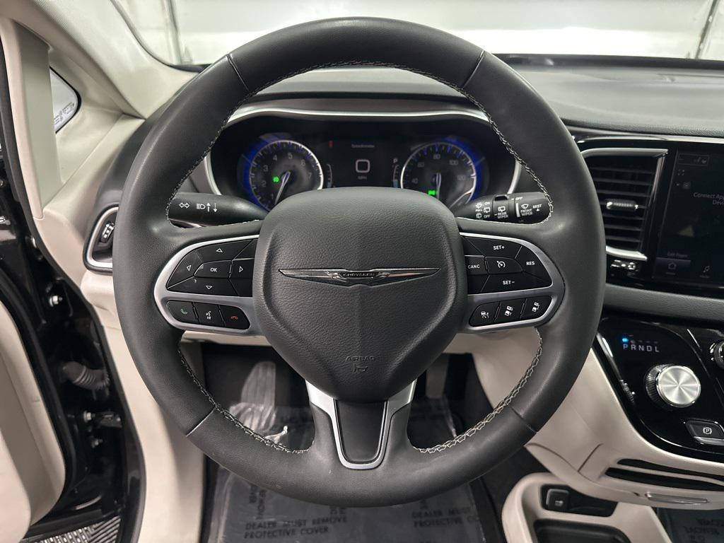 used 2023 Chrysler Pacifica car, priced at $21,500