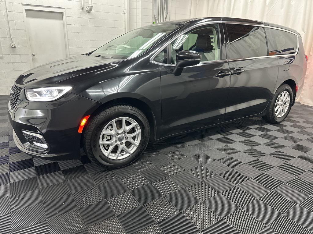 used 2023 Chrysler Pacifica car, priced at $21,500