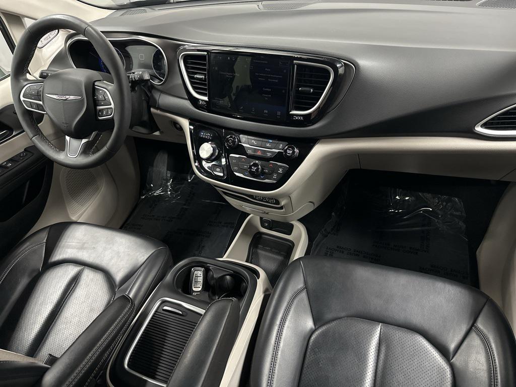 used 2023 Chrysler Pacifica car, priced at $21,500