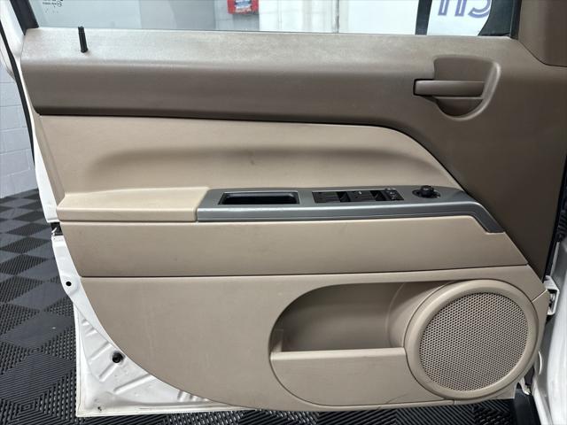 used 2007 Jeep Patriot car, priced at $4,000