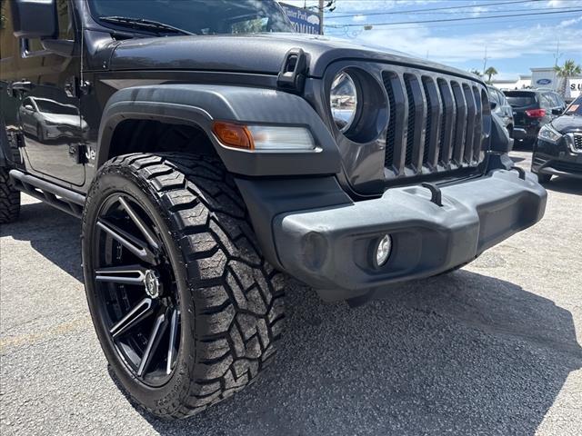 used 2021 Jeep Wrangler Unlimited car, priced at $21,995