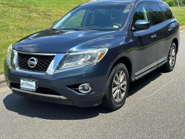 used 2013 Nissan Pathfinder car, priced at $9,990