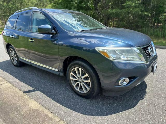 used 2013 Nissan Pathfinder car, priced at $9,990