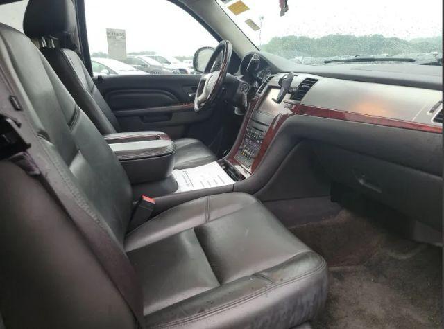 used 2014 Cadillac Escalade car, priced at $14,990