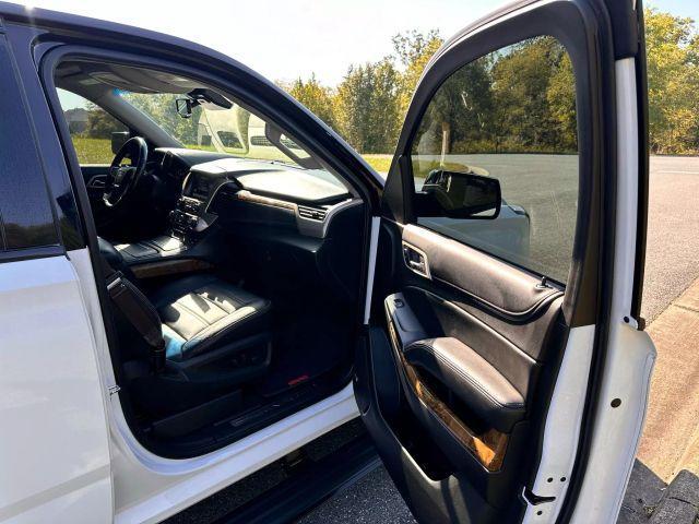 used 2015 GMC Yukon car, priced at $24,582